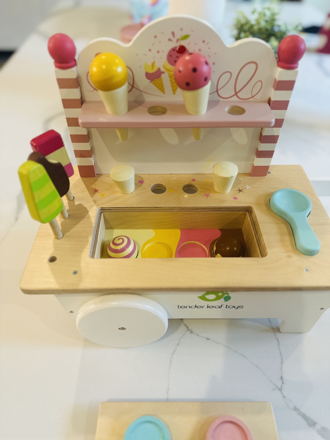 Tender Leaf Toys Ice Cream Cart Playset - photo 3