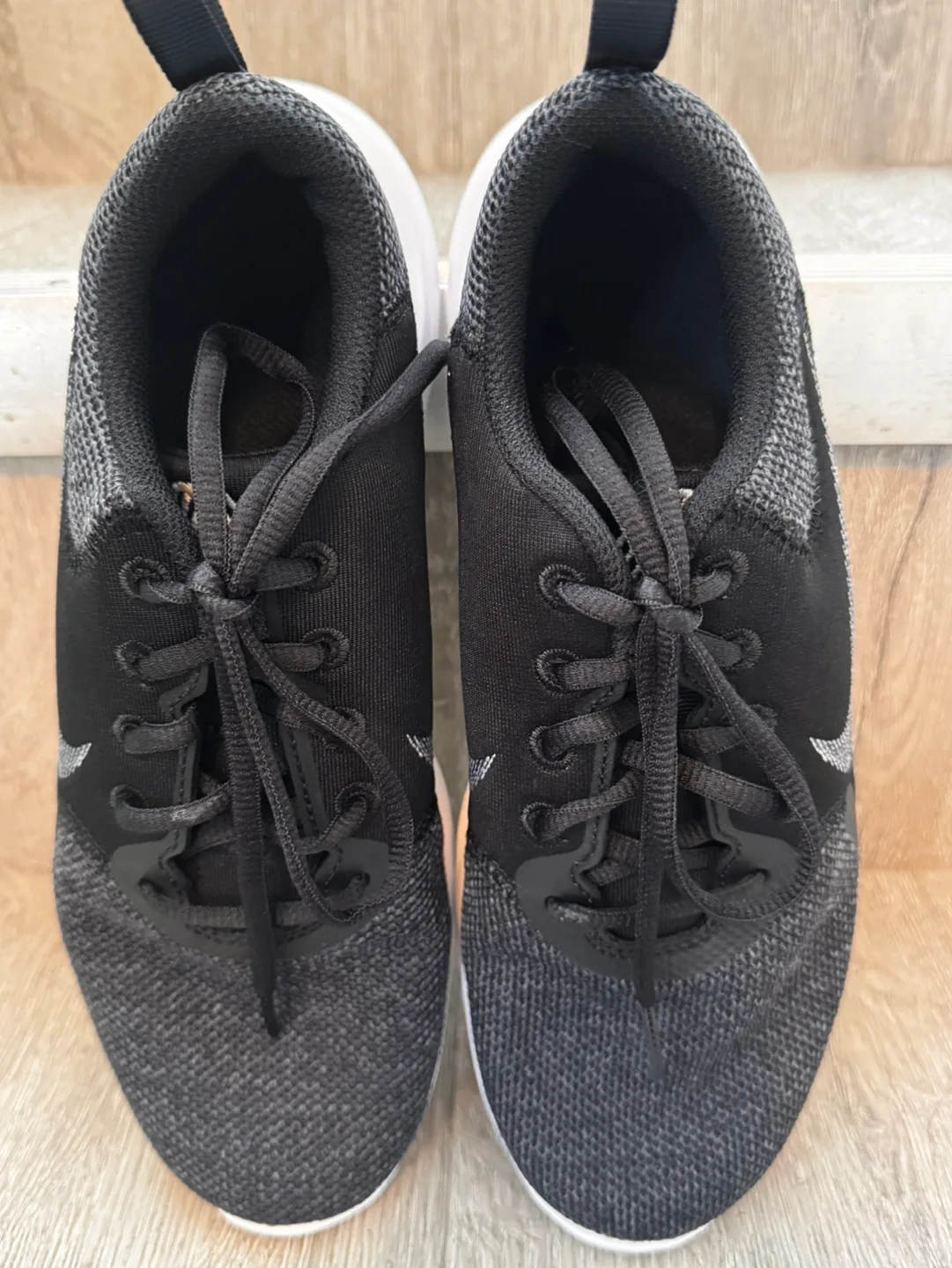 Nike Flex Run Shoes - Black & Grey - Women's image indicator(2)