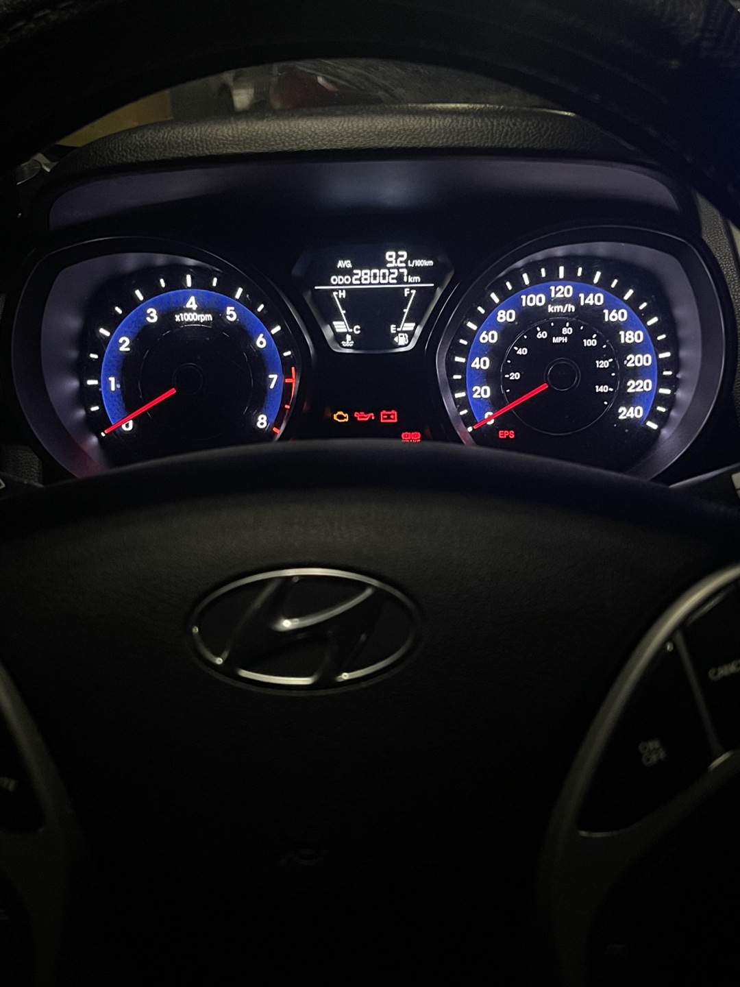 2011 Hyundai Elantra - photo 3