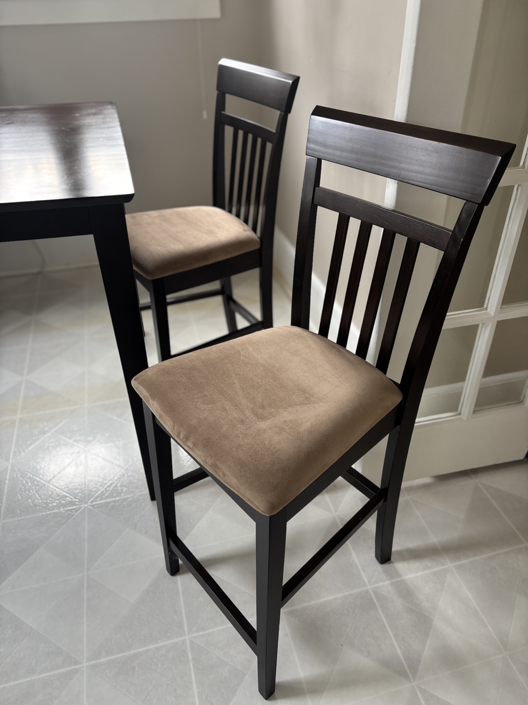 Dark Brown Kitchen Table Set with Four Chairs - photo 3