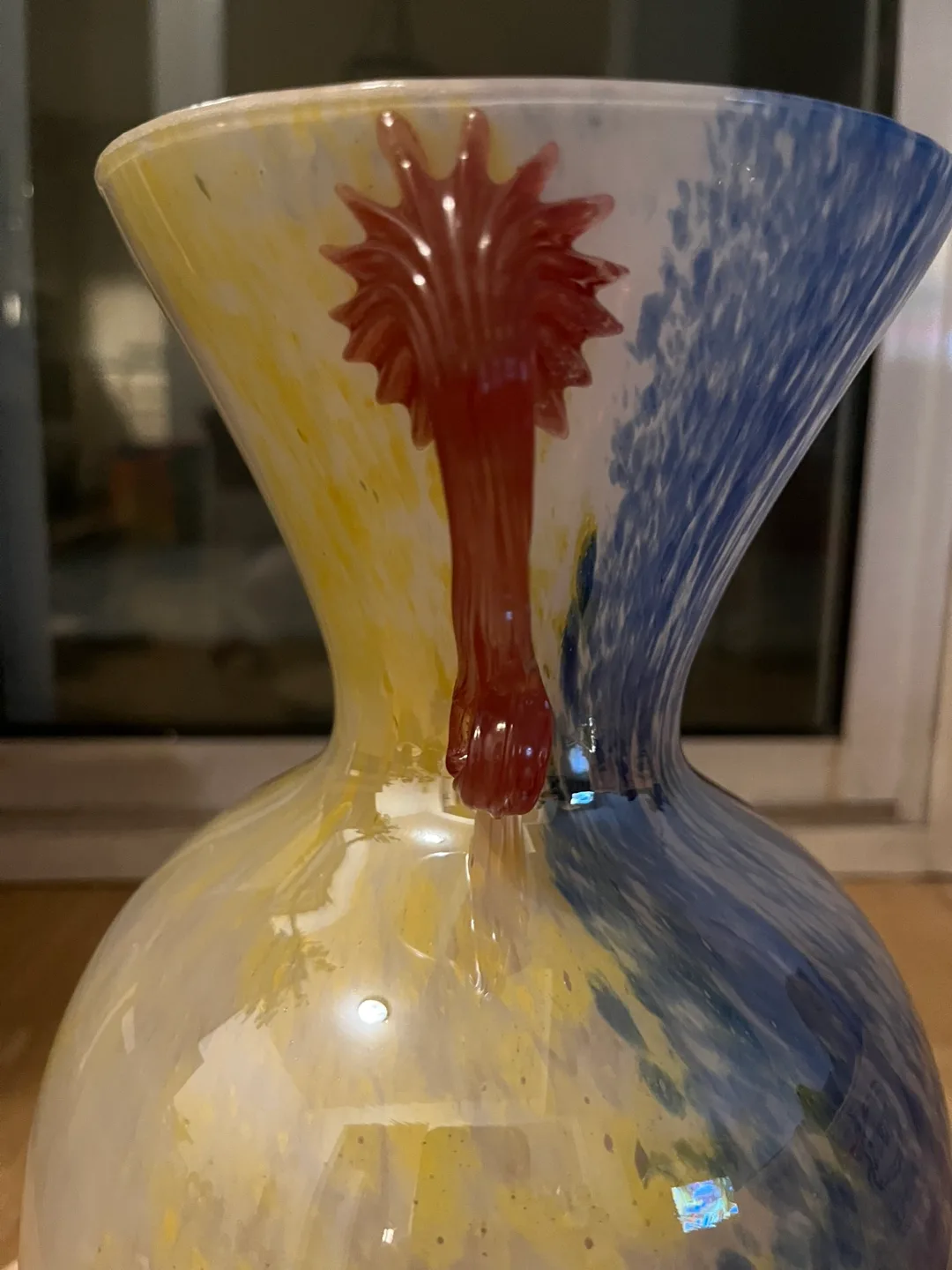 Unique Murano Glass Vase with Floral Arrangement image indicator(2)