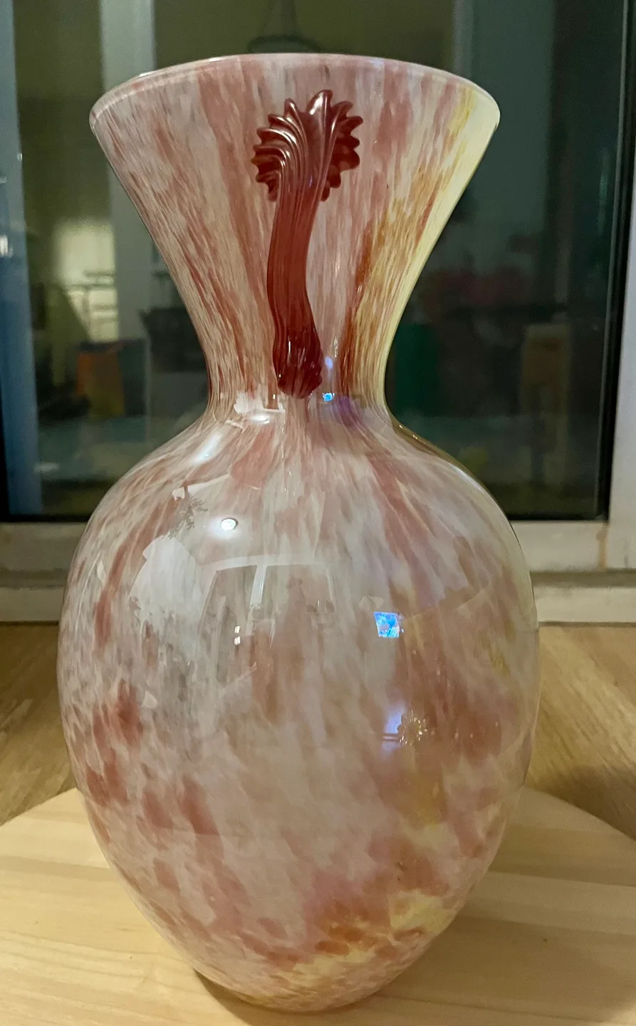 Unique Murano Glass Vase with Floral Arrangement image indicator(4)