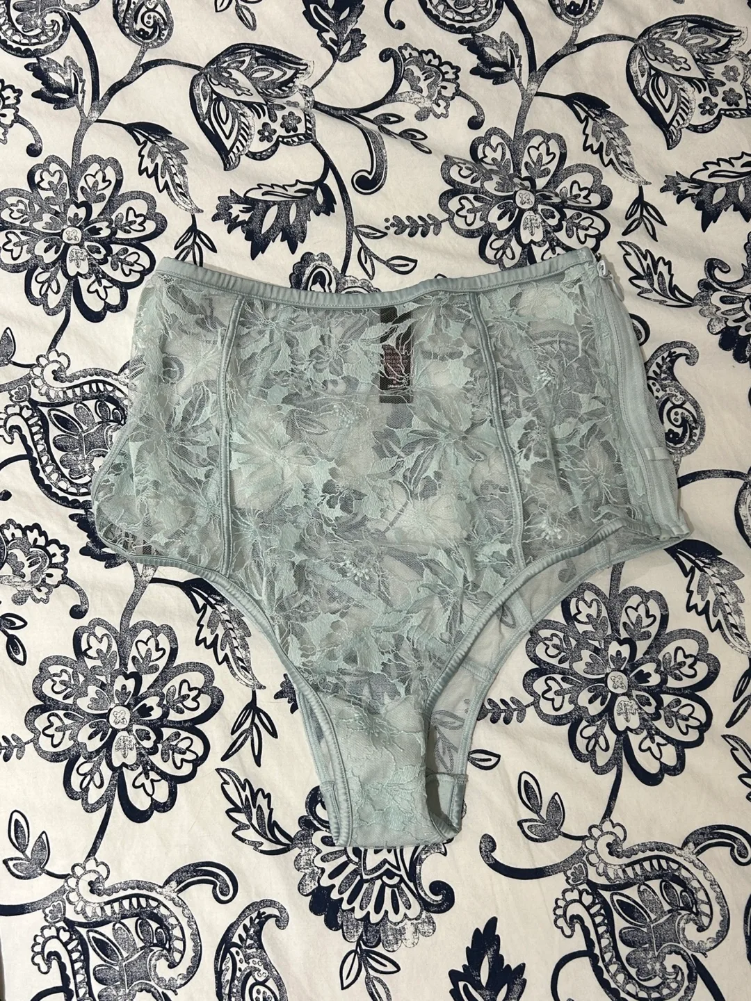 Victoria's Secret Very Sexy High-Waist Cheeky Lace Panties thumbnail