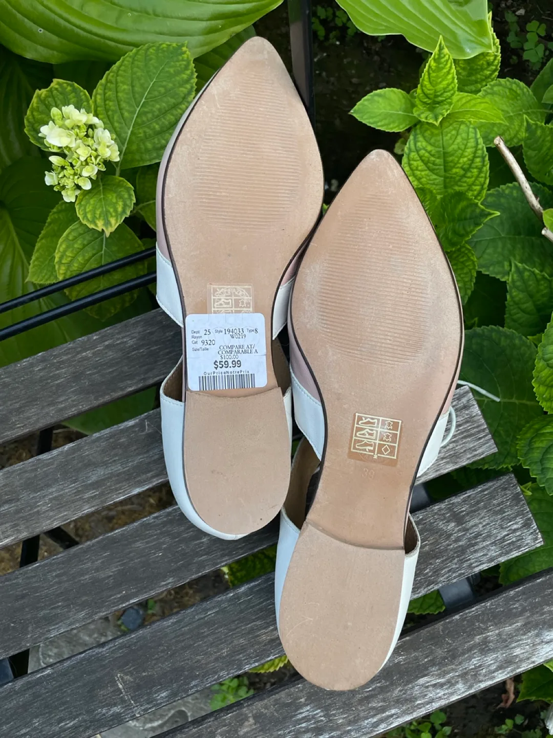 Unique TT MILANO, Two Tone Leather Ballerina Flats image indicator(4)