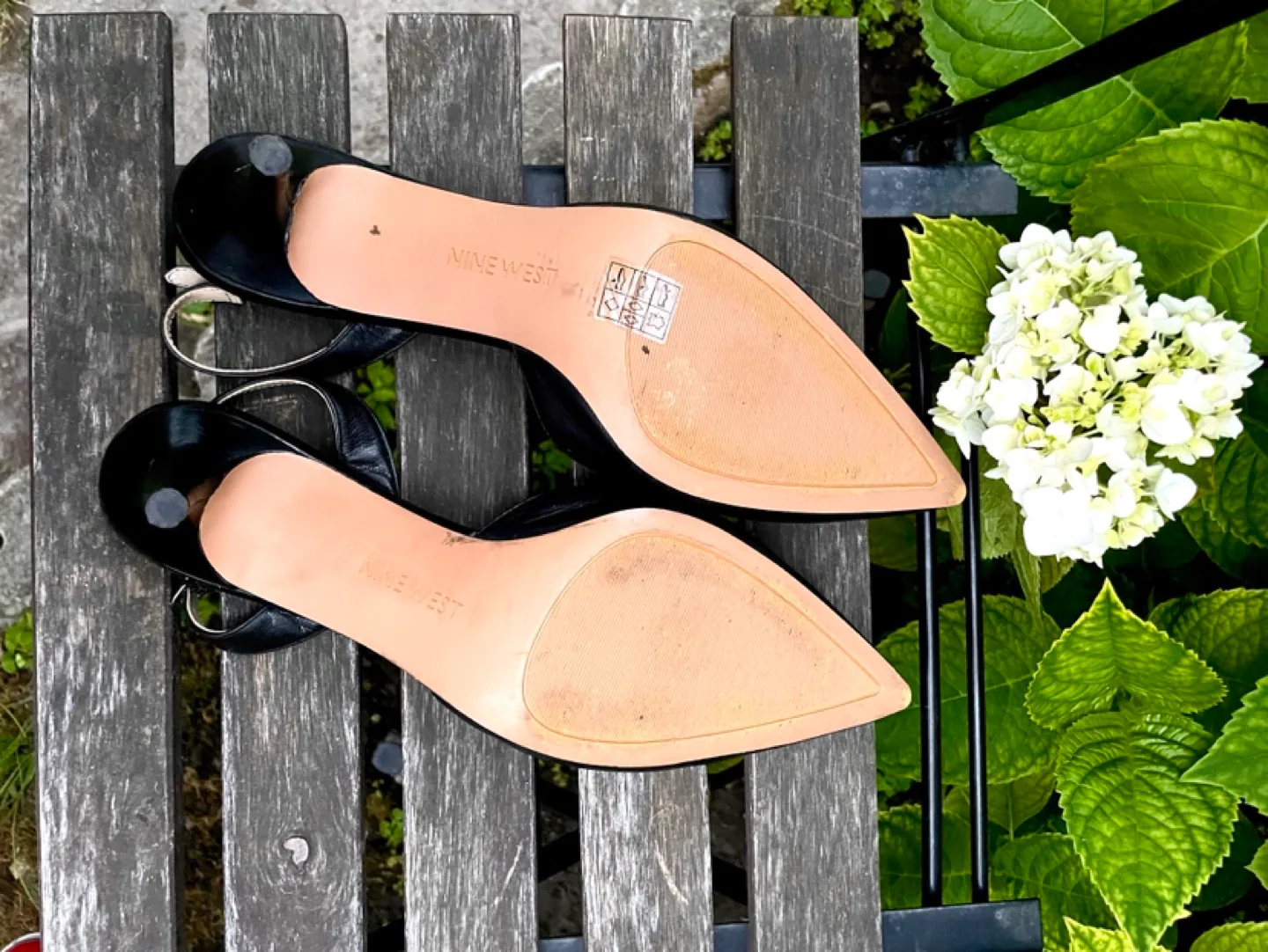 Nine West Black Leather Heels image indicator(4)