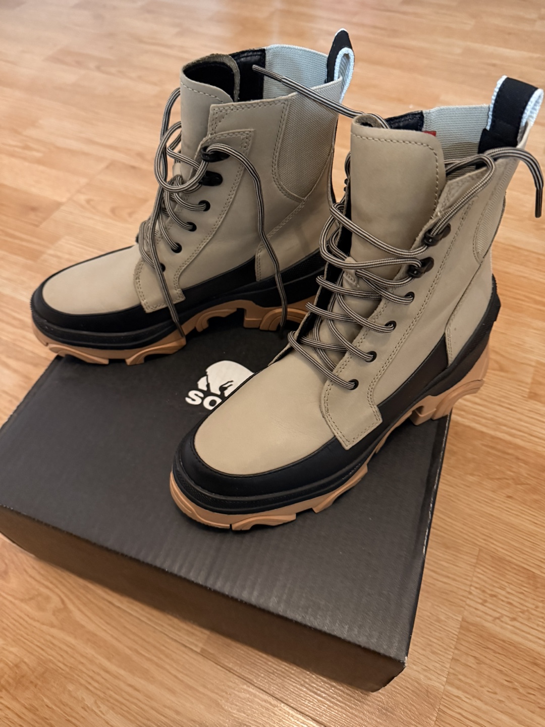 Sorel Out N About Plus Lace-Up Boots - Size 7 - photo 4