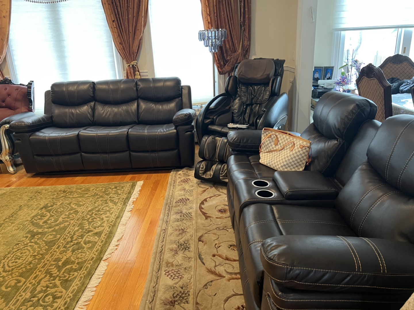 Ornate Framed Oil Painting &  of Reclining Leather Sofas - photo 5
