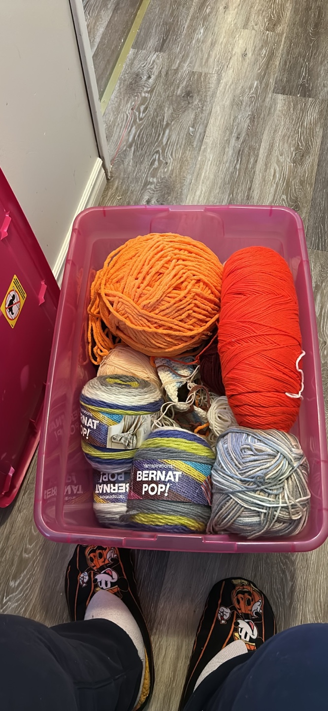 Large Lot of Yarn - Various Colours and Weights - photo 2