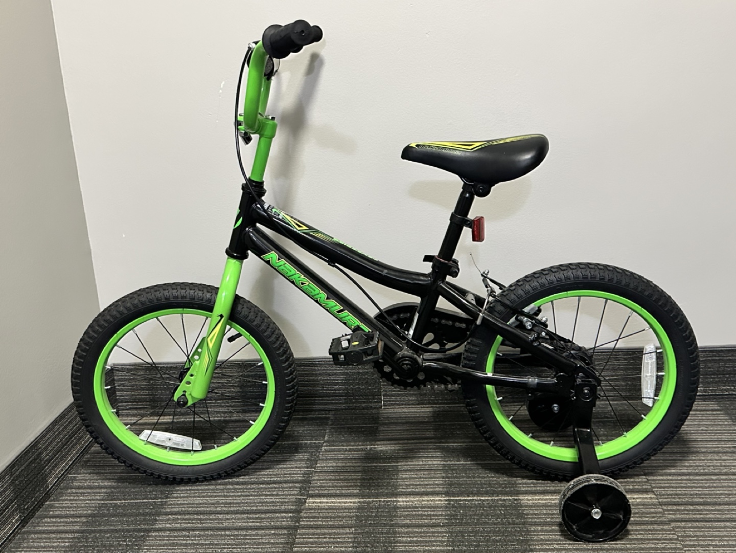Nakamura 16" Kids Bike with Training Wheels - photo 4