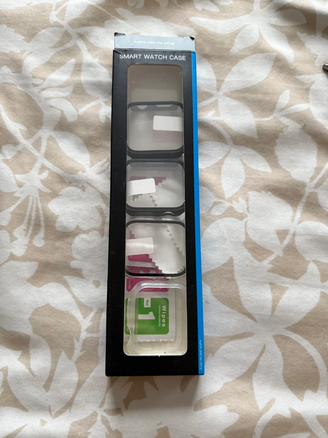 Apple Watch Series 7 (GPS + CELLULAR) Bundle image indicator(2)