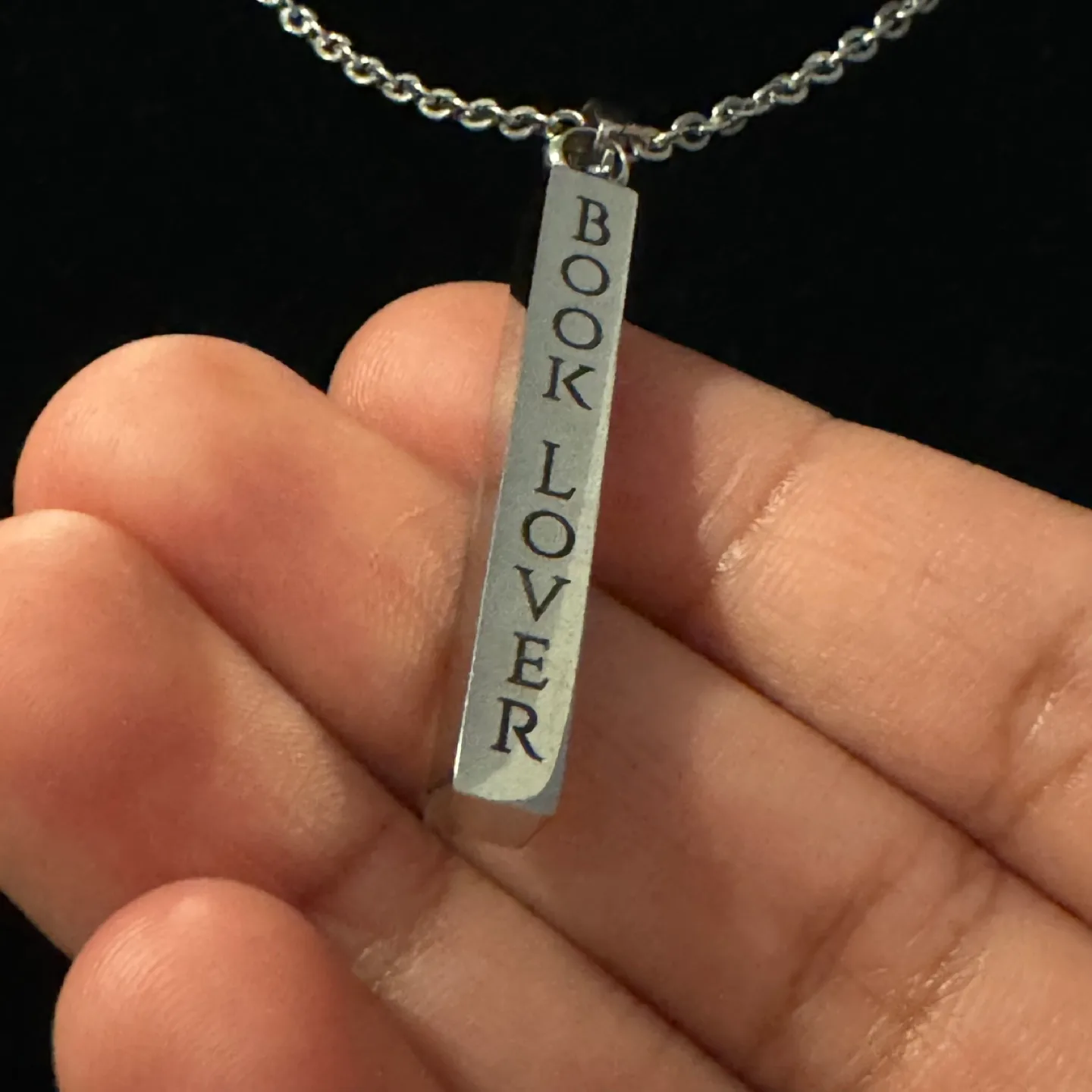 🧡 Book Lover Bar Pendant Silver Tone Necklace image indicator(8)
