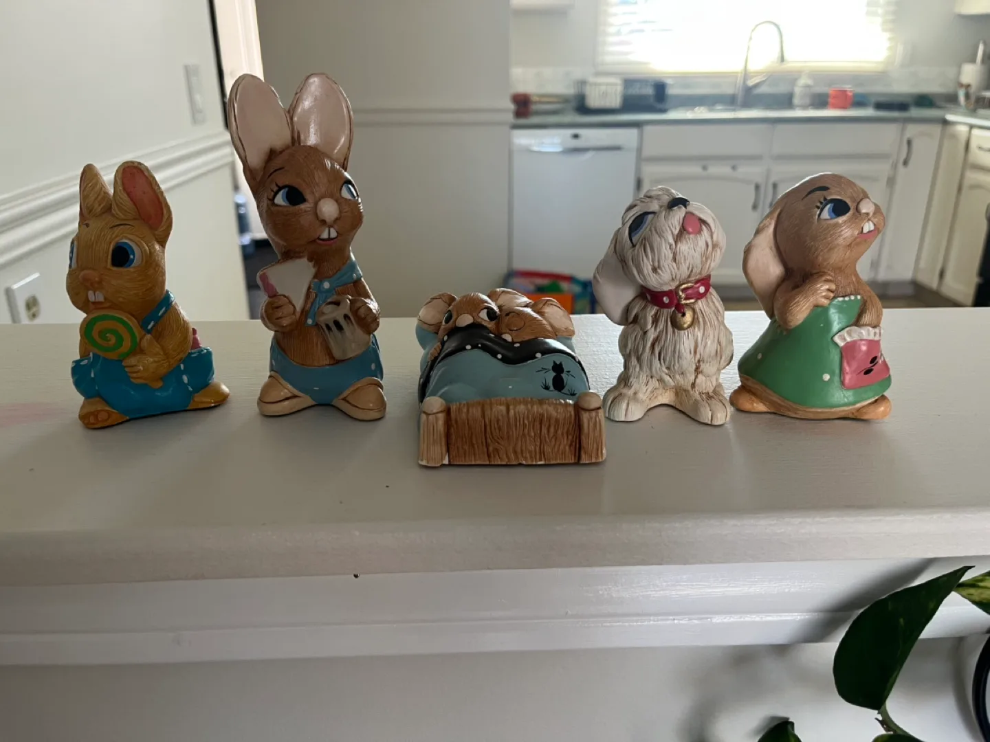 Vintage Pendelifin Twins Rabbits in Bed Figurine thumbnail
