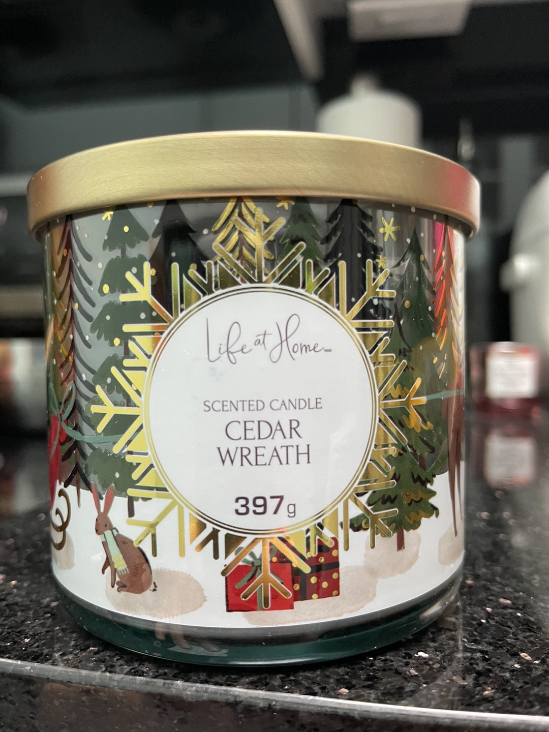 Life at Home Cedar Wreath Scented Candle