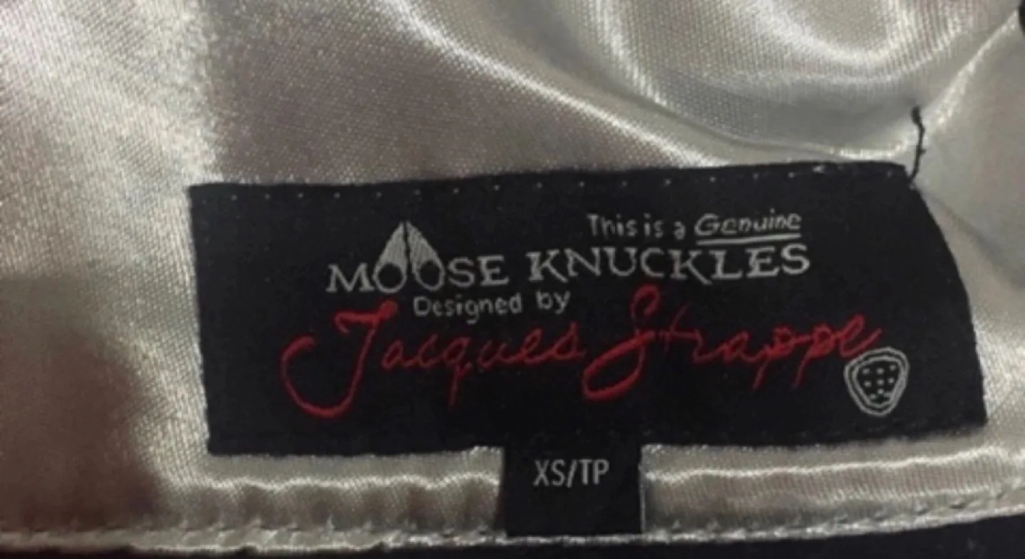 Moose Knuckles Coat image indicator(4)