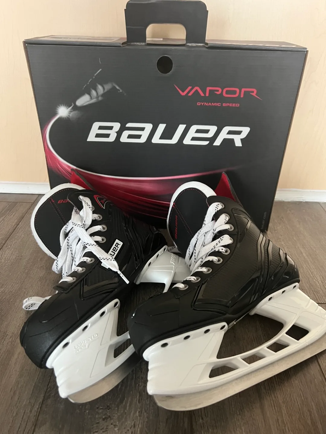 Bauer Vapor X250 Hockey Skates - Size 6.0R image indicator(2)