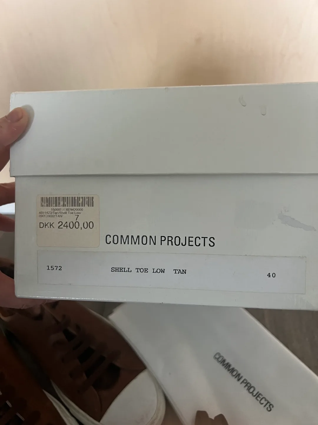 Common Projects Shell Toe Low Tan Leather Sneakers - Size 40 image indicator(3)