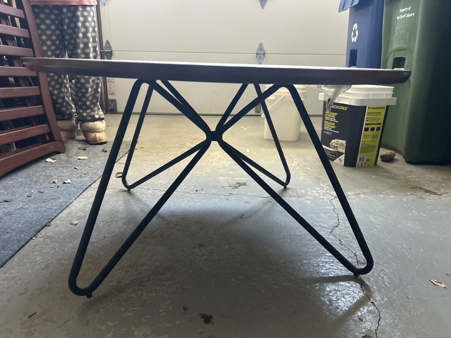 Round Wooden Coffee Table with Black Metal Legs - photo 2