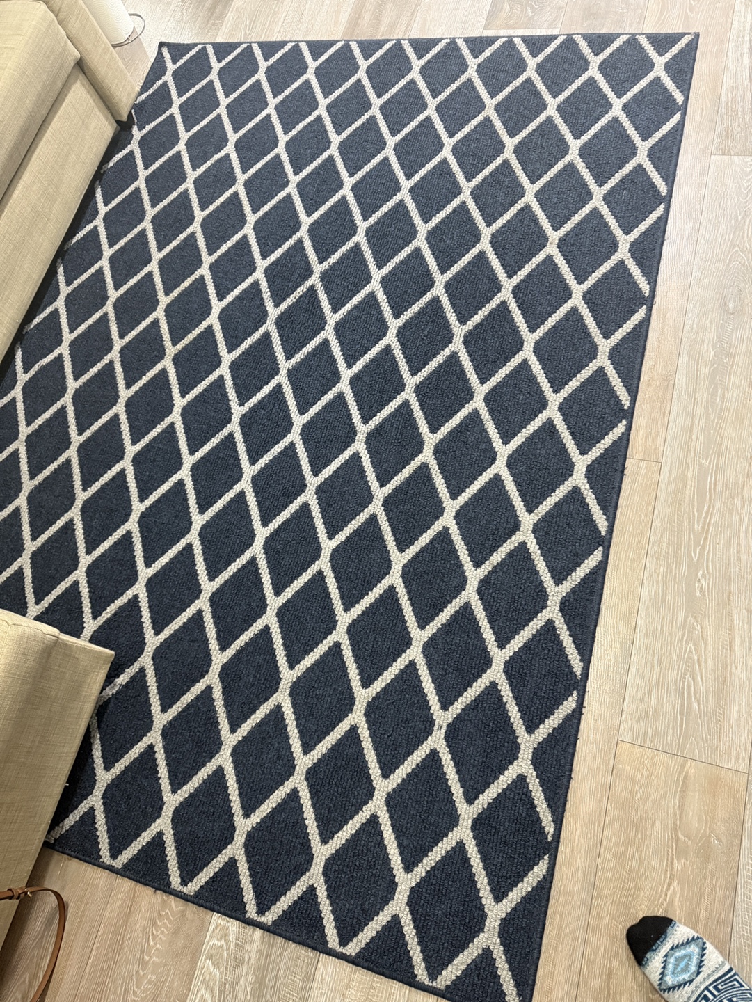 Area rug 5x7ft