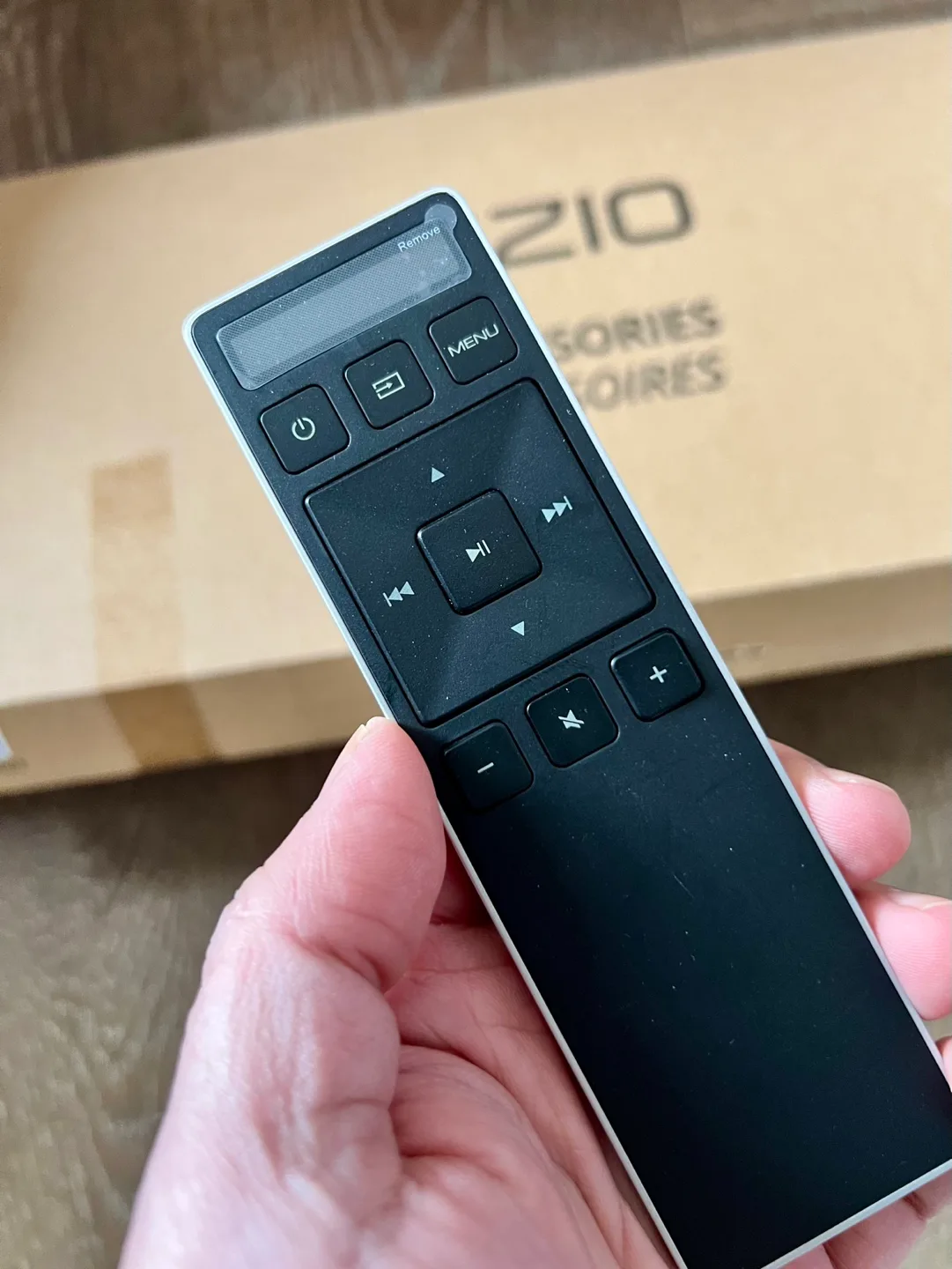 VIZIO 36" 5.1 SmartCast Sound Bar with Chromecast Built-in image indicator(8)