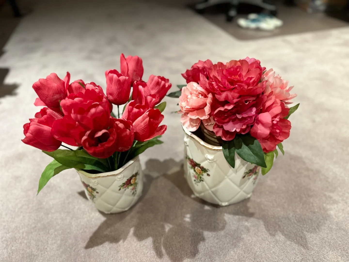 Royal Albert Old Country Roses Ceramic Planters - Set of Two image indicator(3)