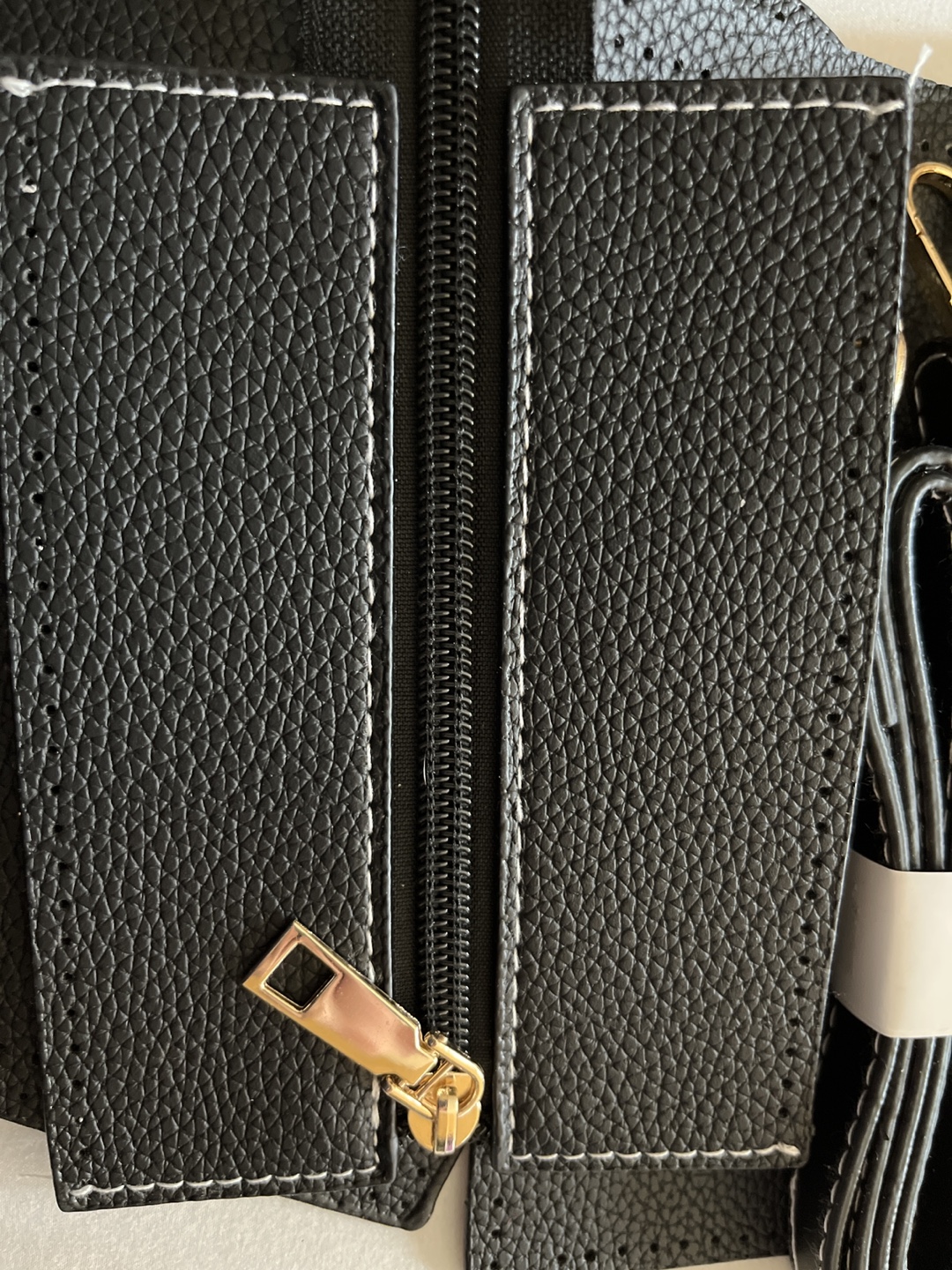 🧡 DIY Black Faux Leather Handbag Kit - photo 4