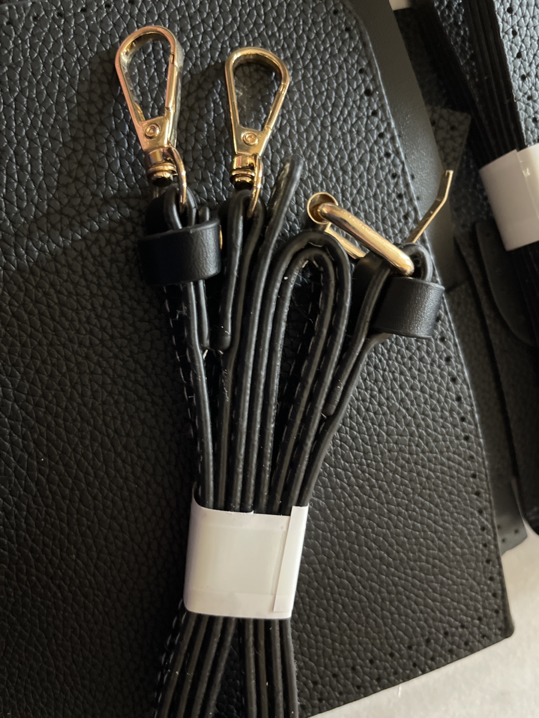 🧡 DIY Black Faux Leather Handbag Kit - photo 2
