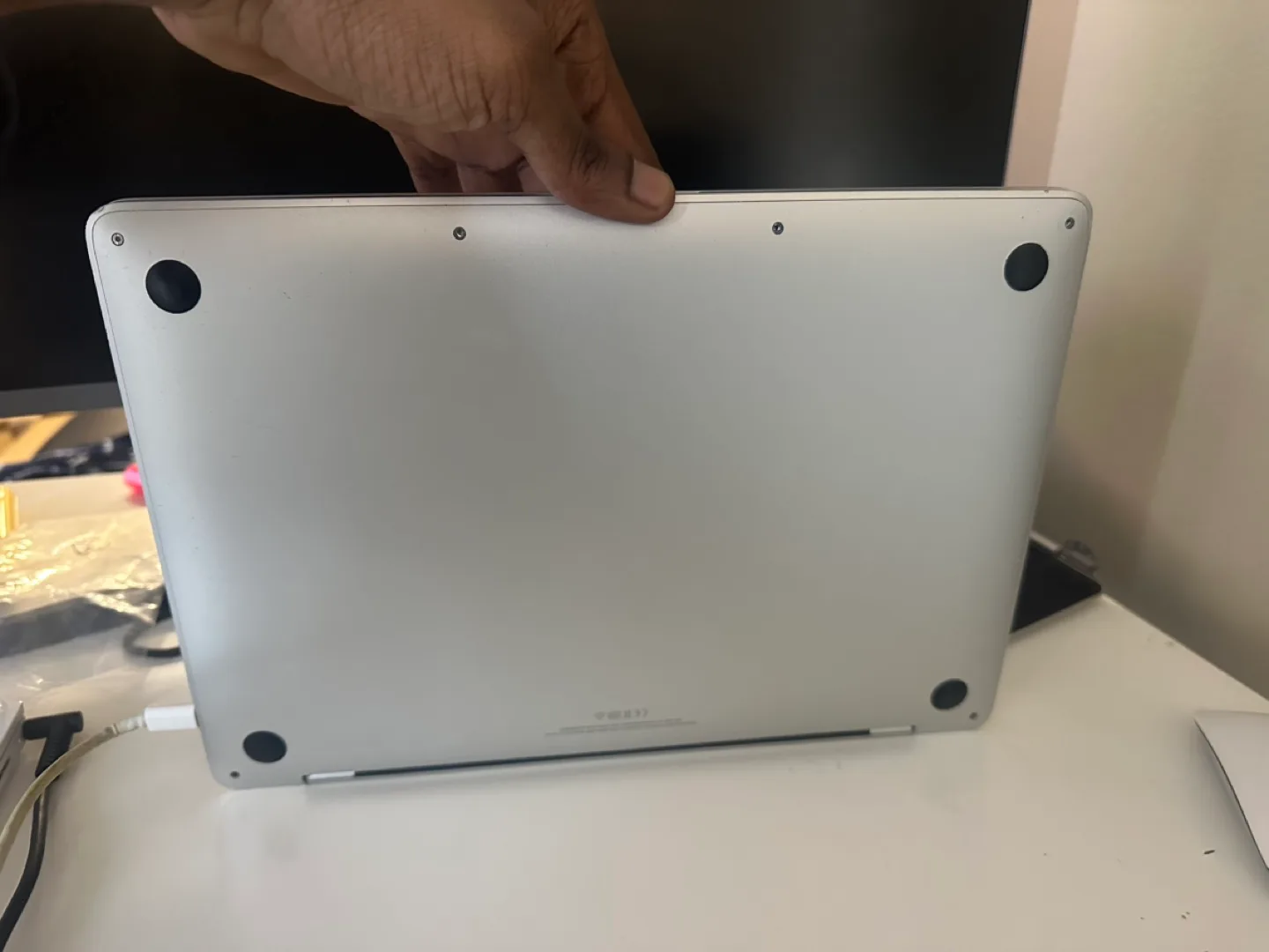 MacBook Pro 13-inch, 2020 1.4 GHz Quad-Core Intel Core i5 image indicator(3)