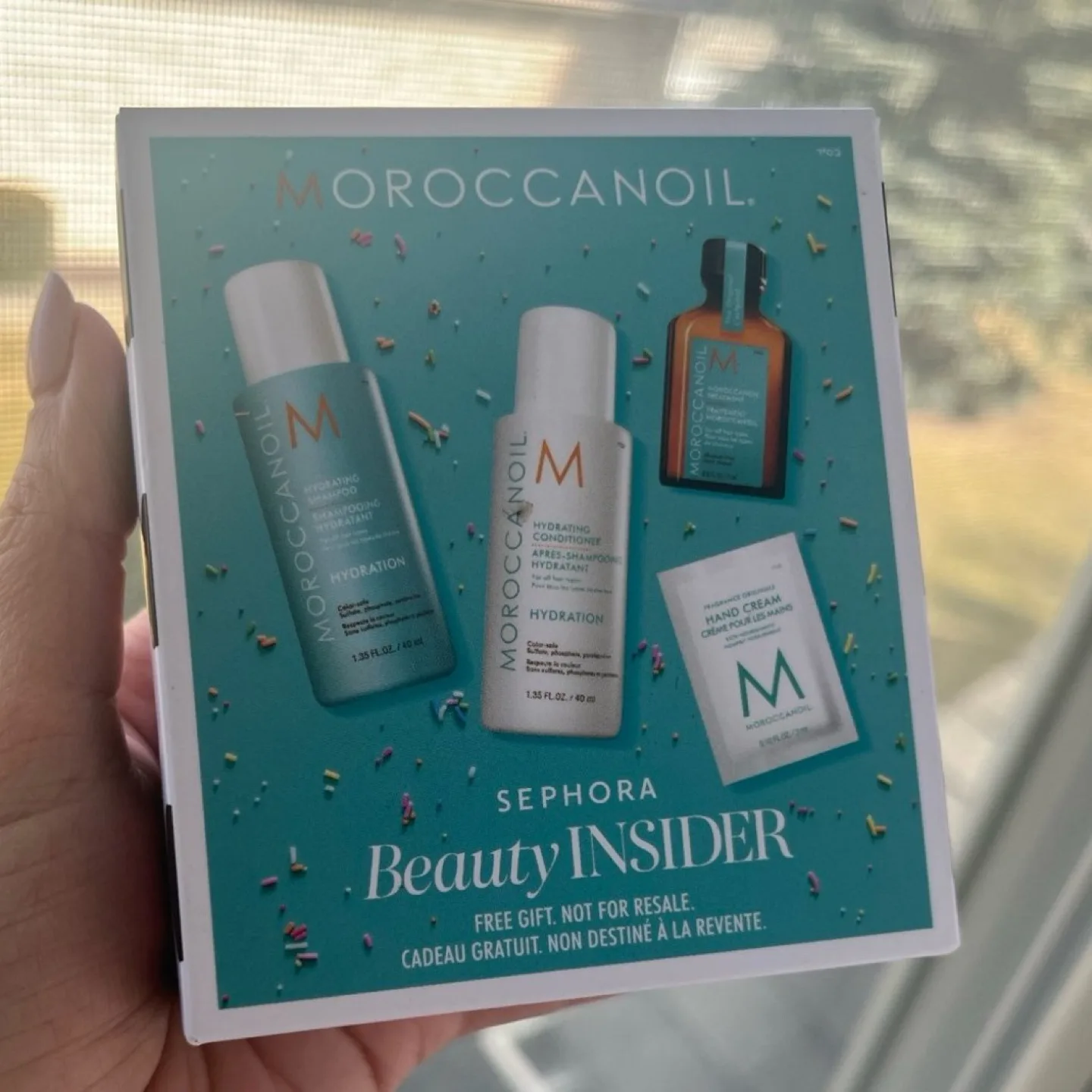 Moroccan Oil Gift Set Shampoo, Conditioner,Treatment image indicator(2)