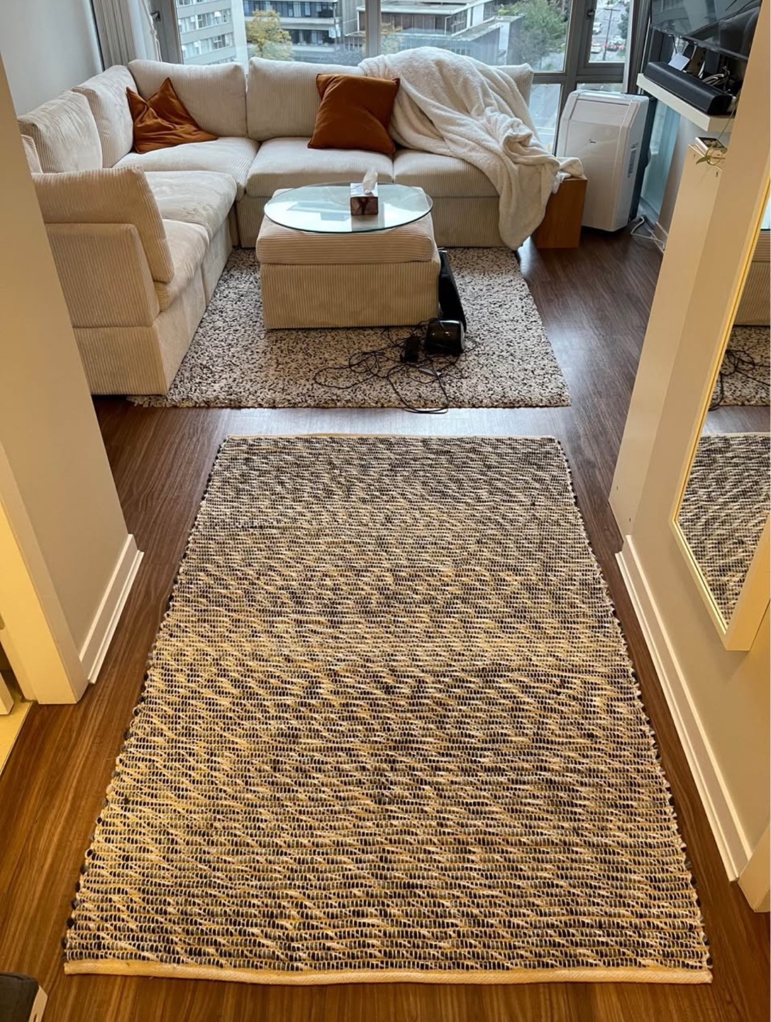 4x6 like new area rug - photo 3
