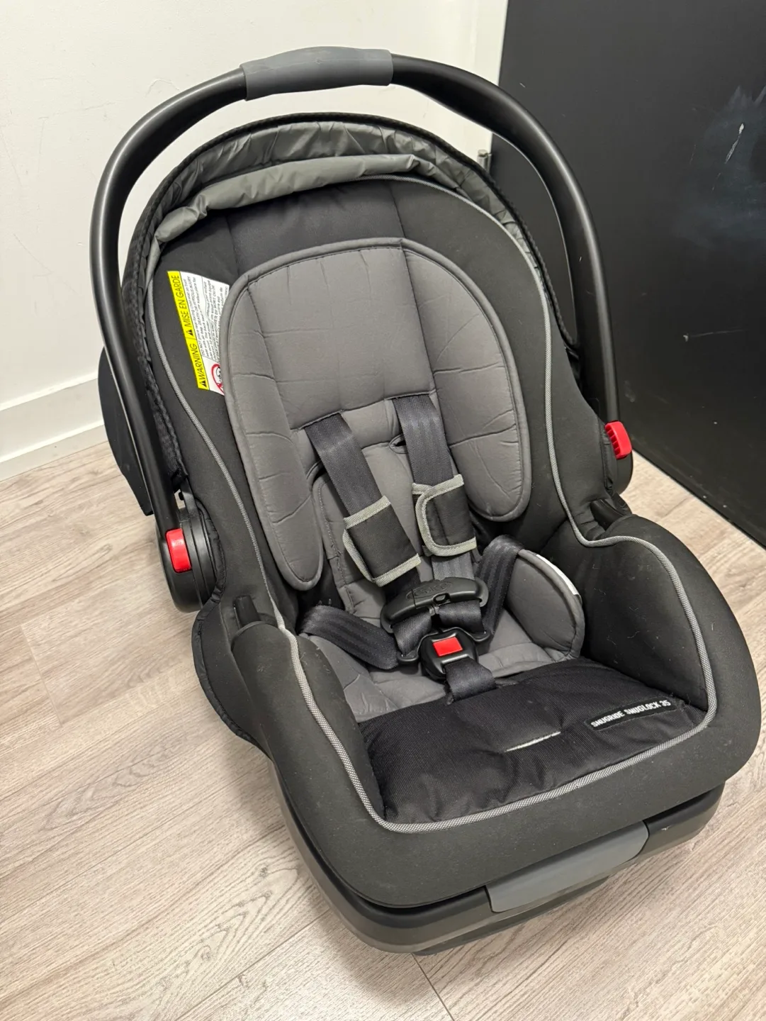 Graco infant car seat and toddler seat travel system image indicator(2)