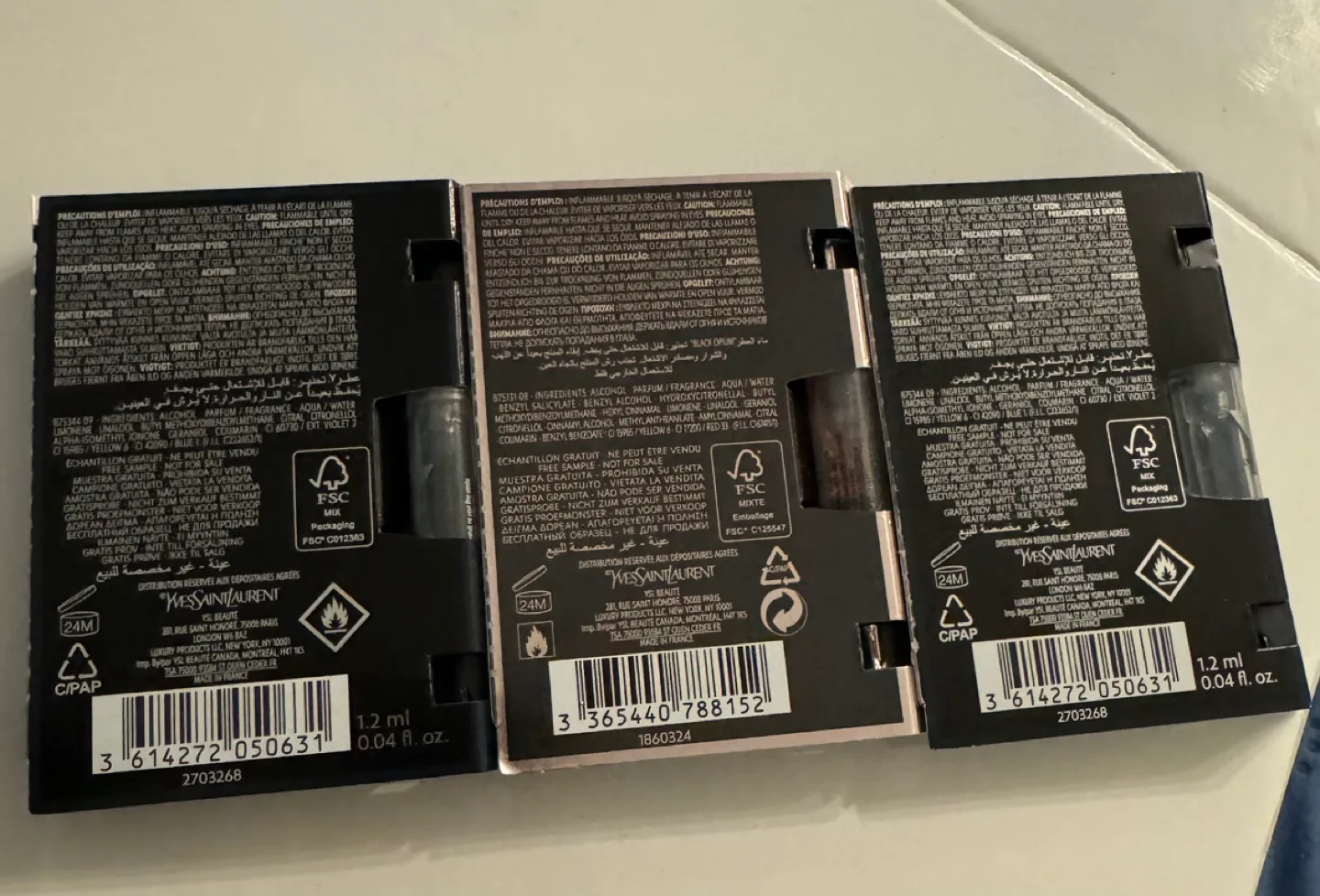 Yves Saint Laurent Perfume Sample Set image indicator(2)