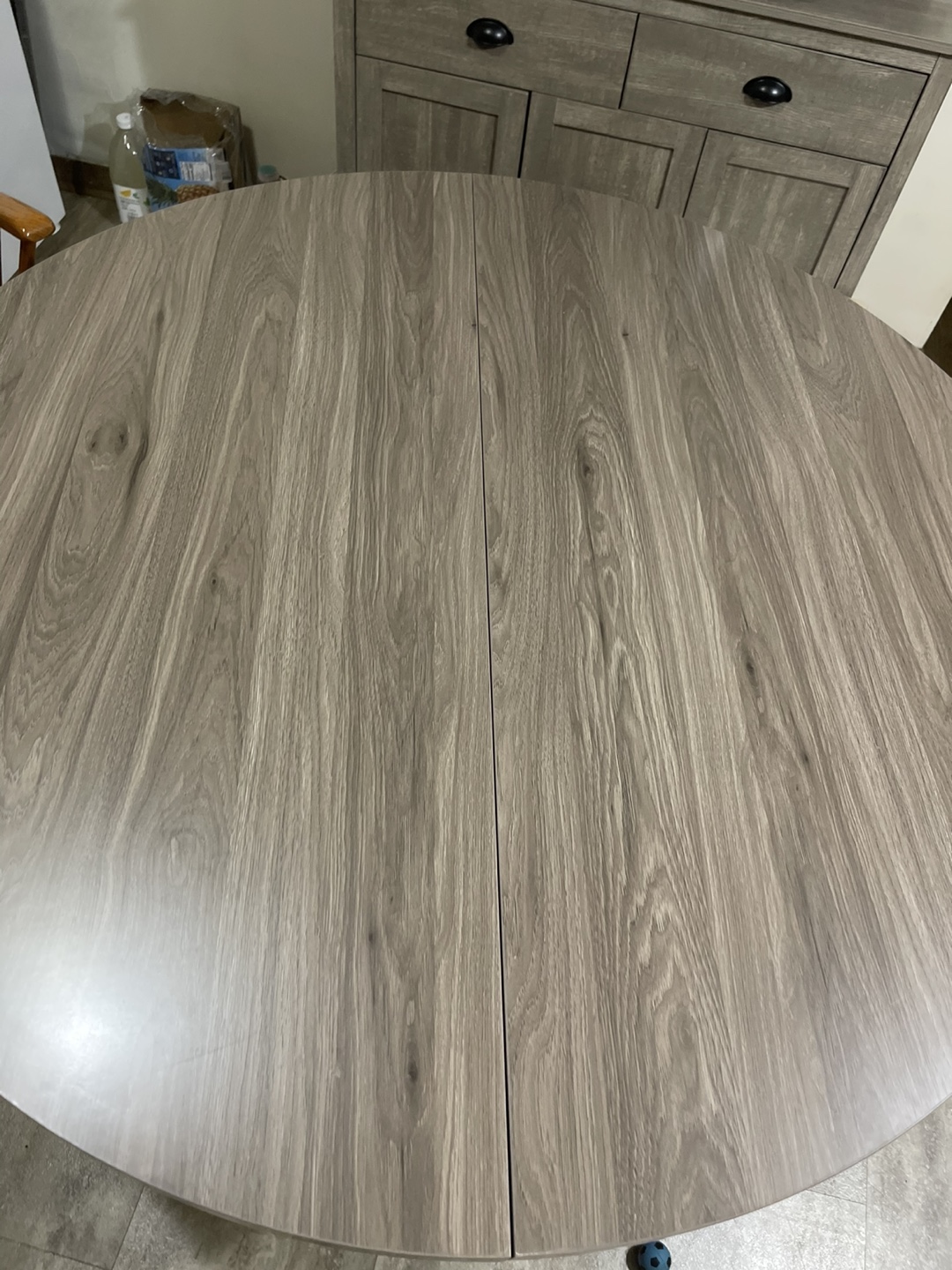 Round Dining Table - photo 4