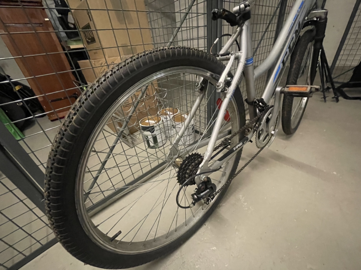 CCM Mountain Bike - 18" Frame (parts) 🧡 - photo 2