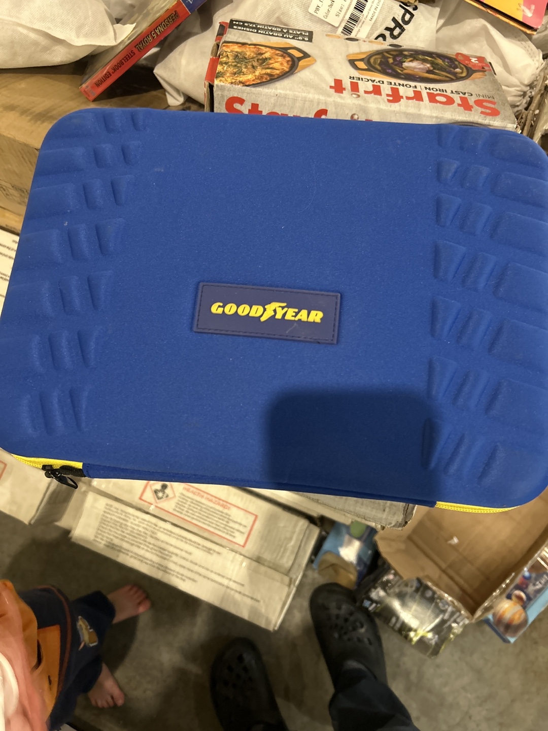 GoodYear Emergency Roadside Kit - photo 2