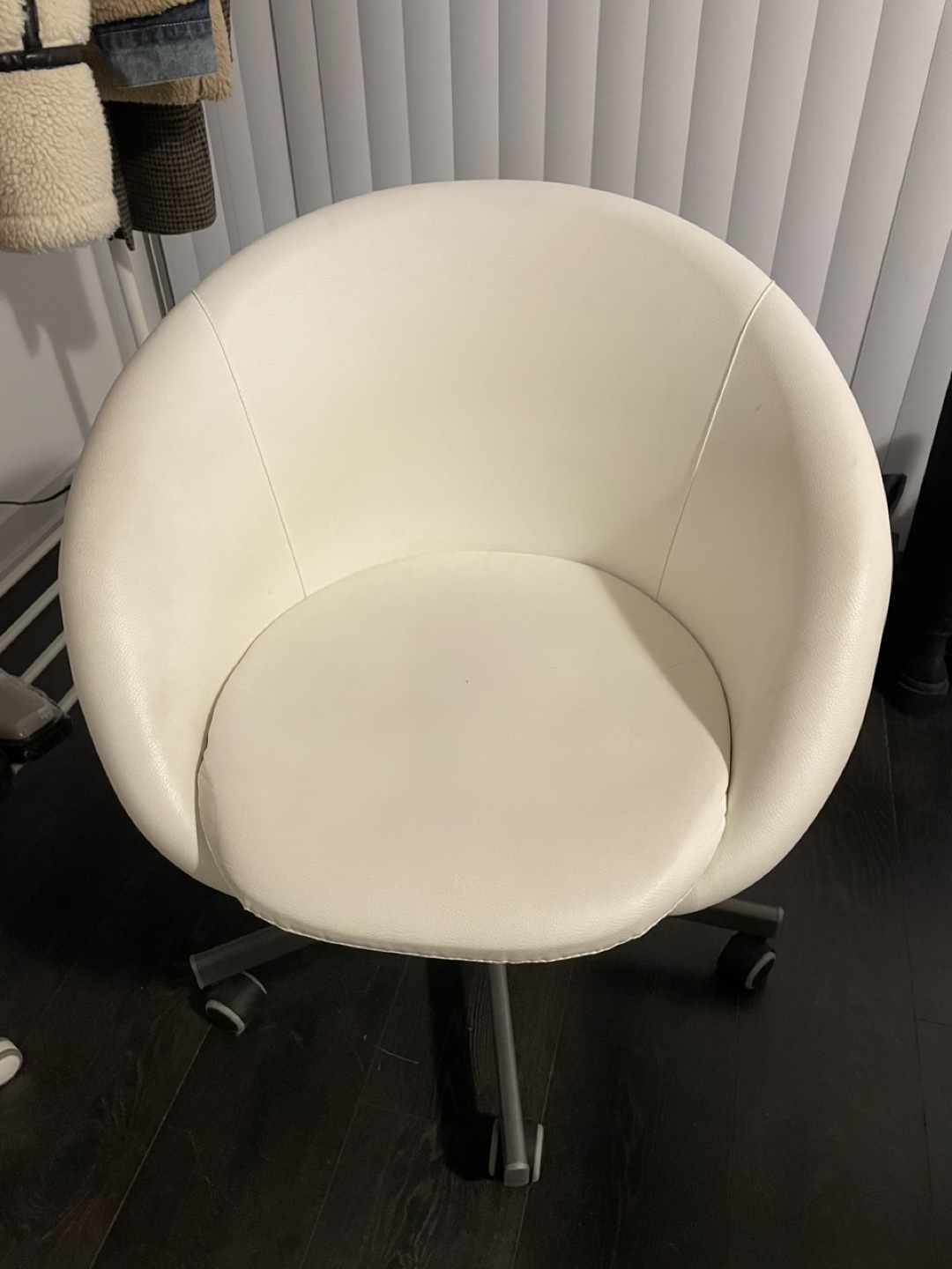 Ikea white rolling office chair