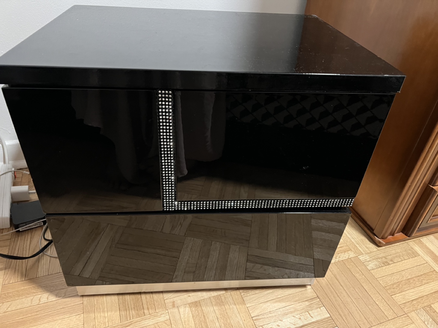 Black High Gloss Nightstand with Crystal Accents - photo 3
