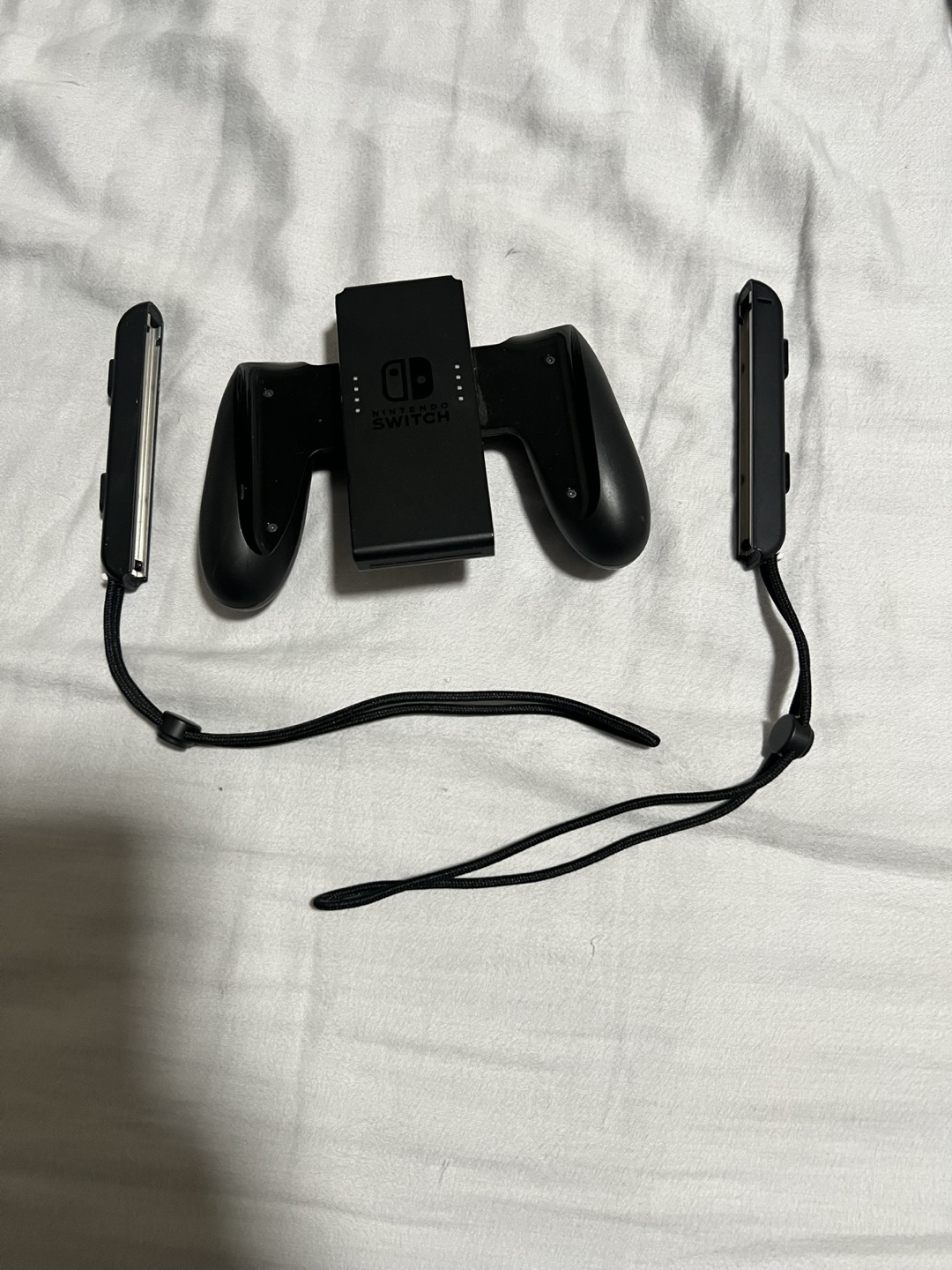 Nintendo Switch Joy-Con Grip and Straps - photo 2