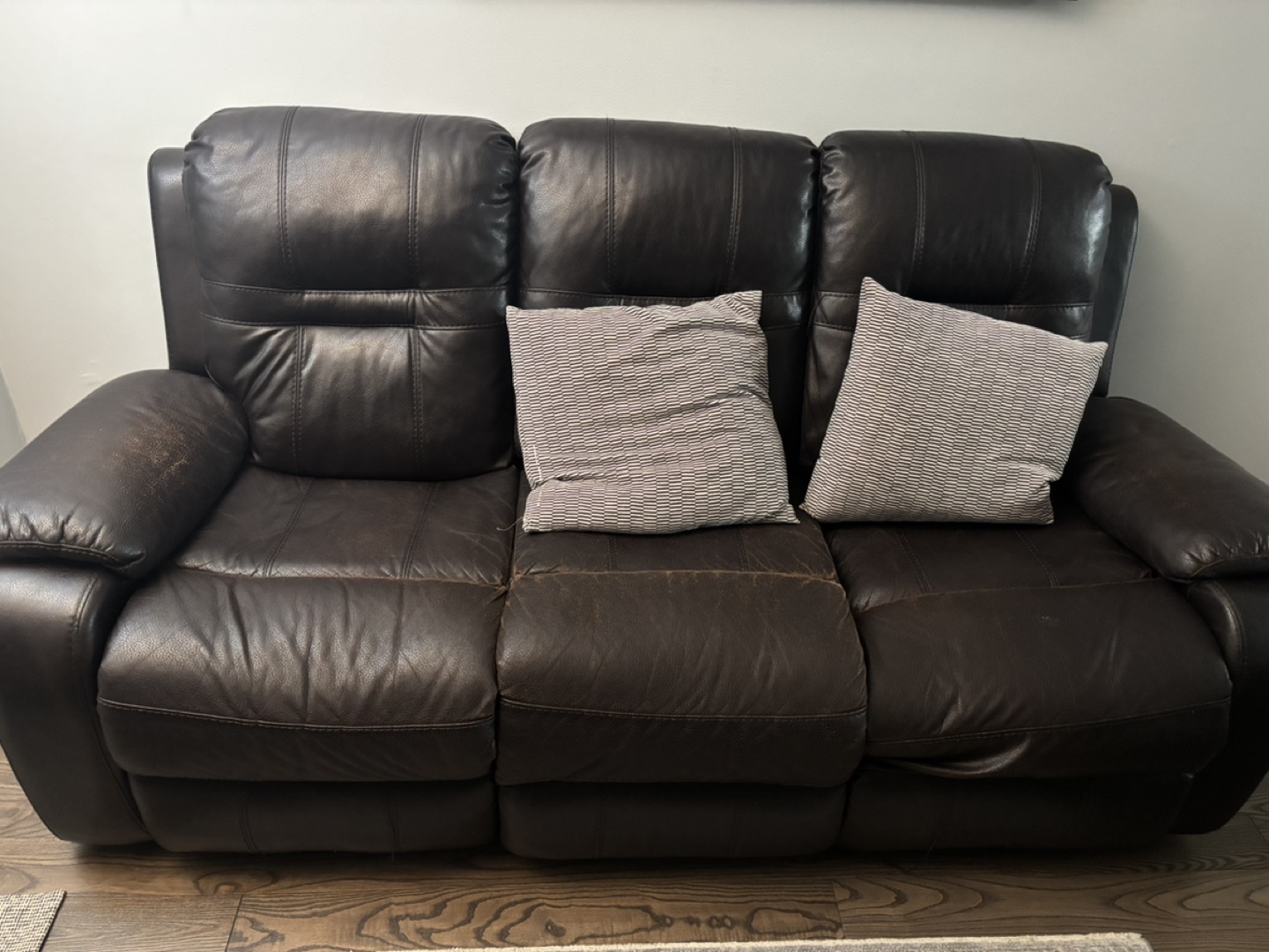 Brown Leather Recliner Sofa - photo 2