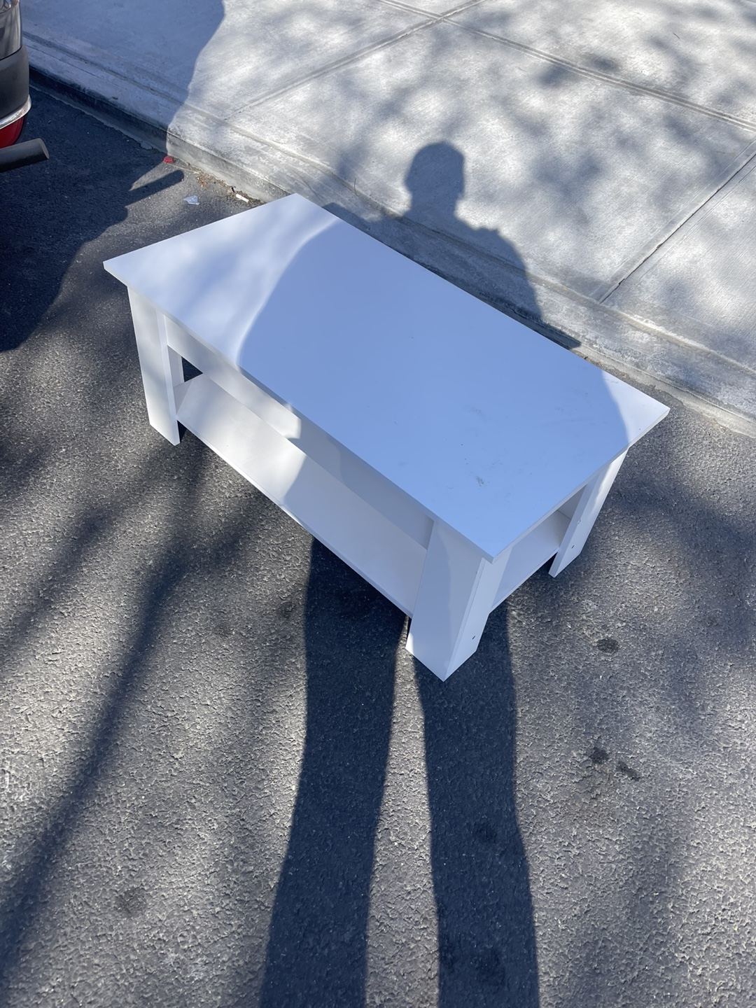 White Lift-Top Coffee Table with Storage