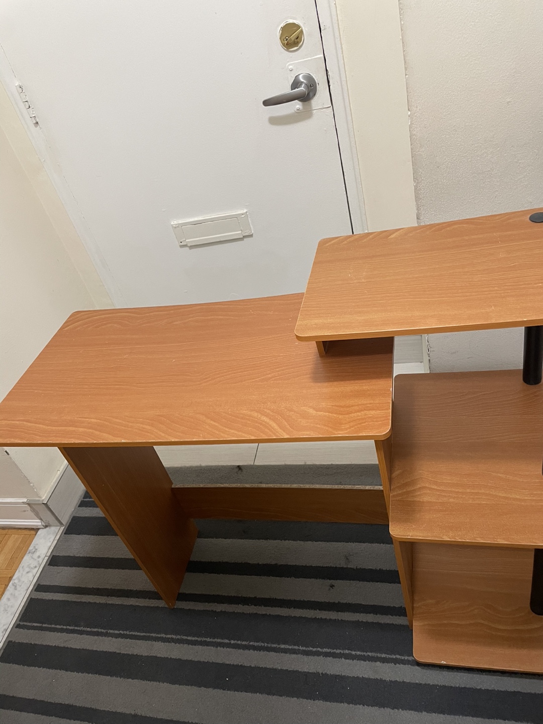 Small Wooden Computer Desk with Shelves - photo 2