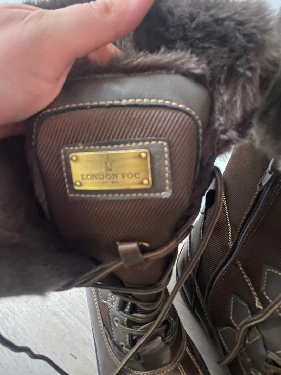 London Fog Faux Fur Lined Lace Up Boots Size 40 image indicator(5)
