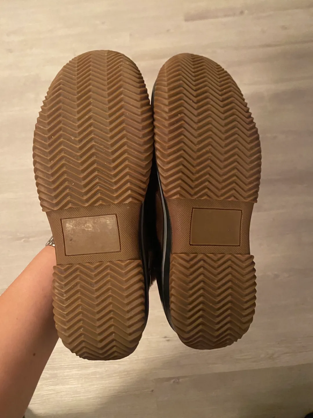 London Fog Faux Fur Lined Lace Up Boots Size 40 image indicator(4)