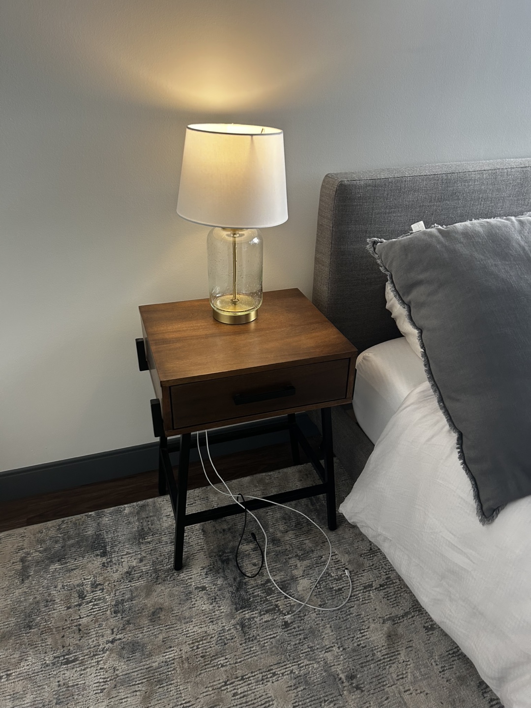 Set of 2- Mid-Century Modern Nightstand with Drawer