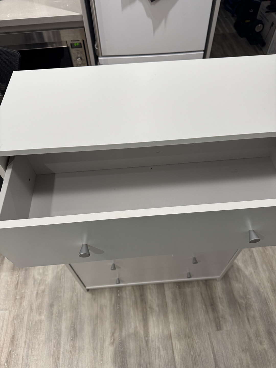 White 5-Drawer Chest of Drawers - photo 2