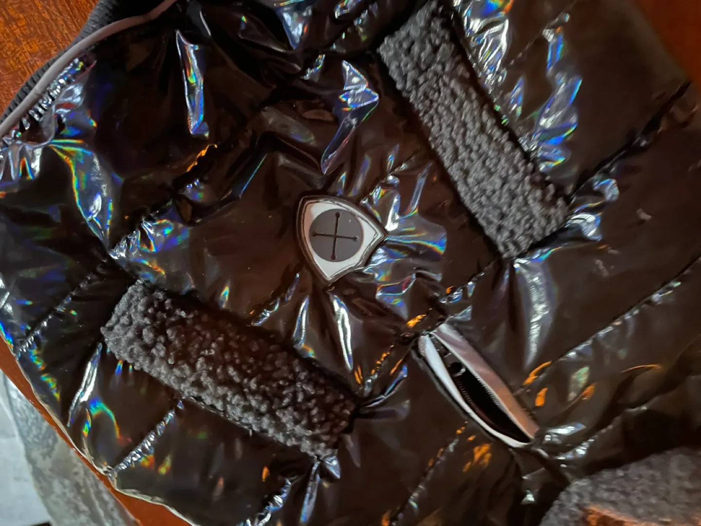 Dog’s Black Puffer Jacket with Sherpa Lining image indicator(5)