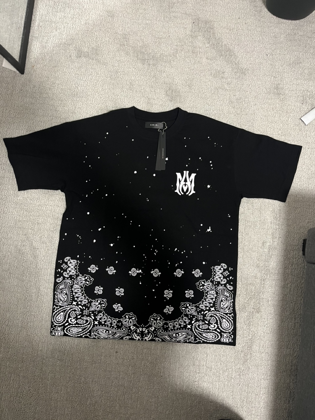 AMIRI Black and White Graphic T-Shirts (Size XL)