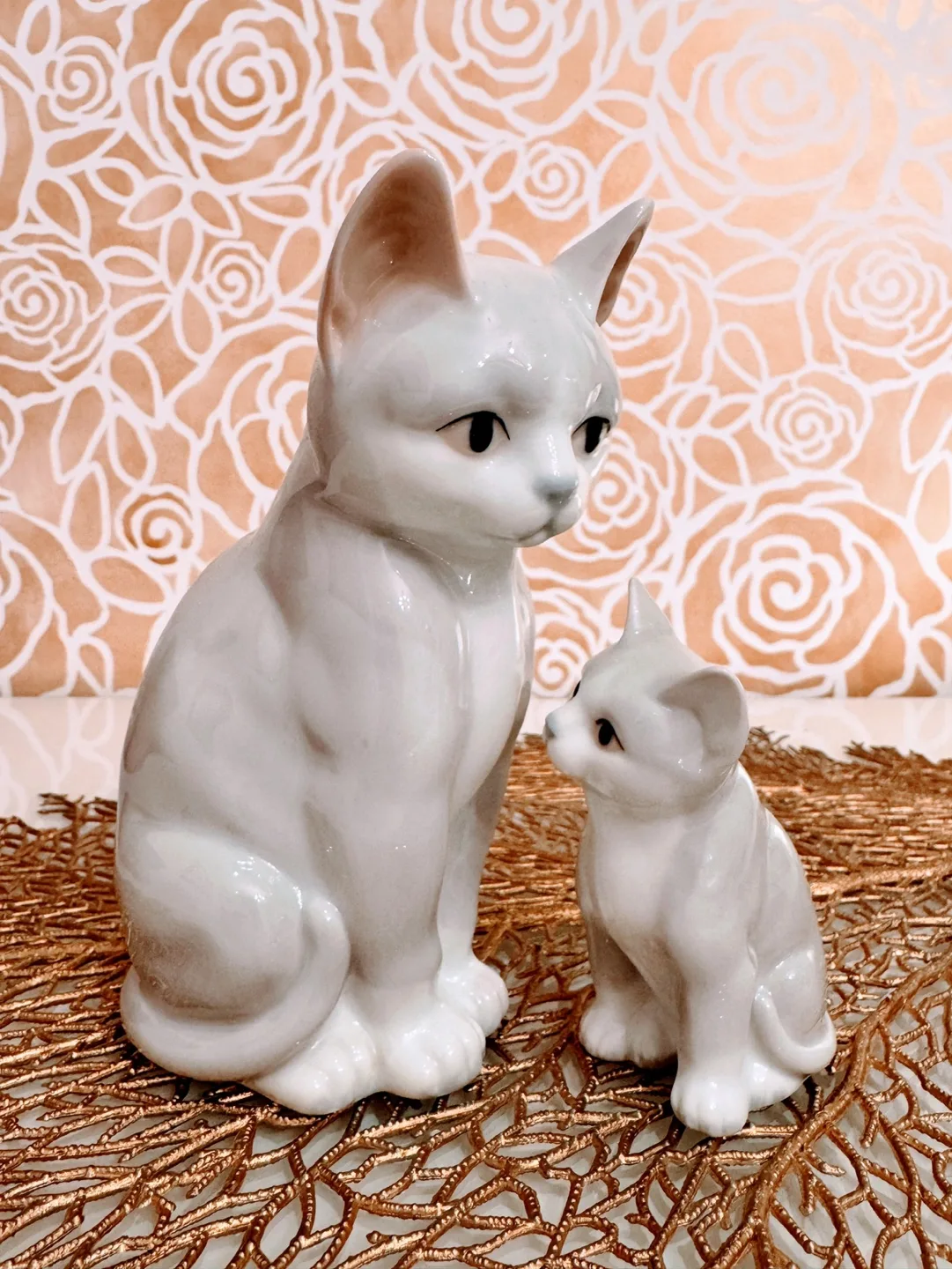 A Set of 2 Vintage Otagiri Japan Cat Figurines image indicator(6)