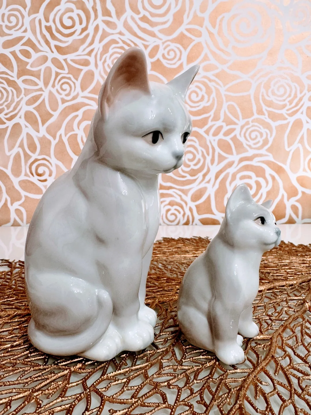 A Set of 2 Vintage Otagiri Japan Cat Figurines image indicator(3)