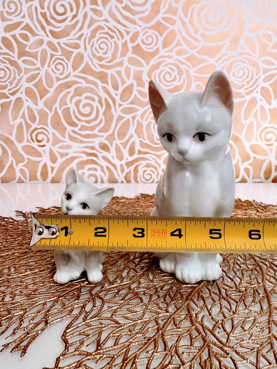 A Set of 2 Vintage Otagiri Japan Cat Figurines image indicator(9)