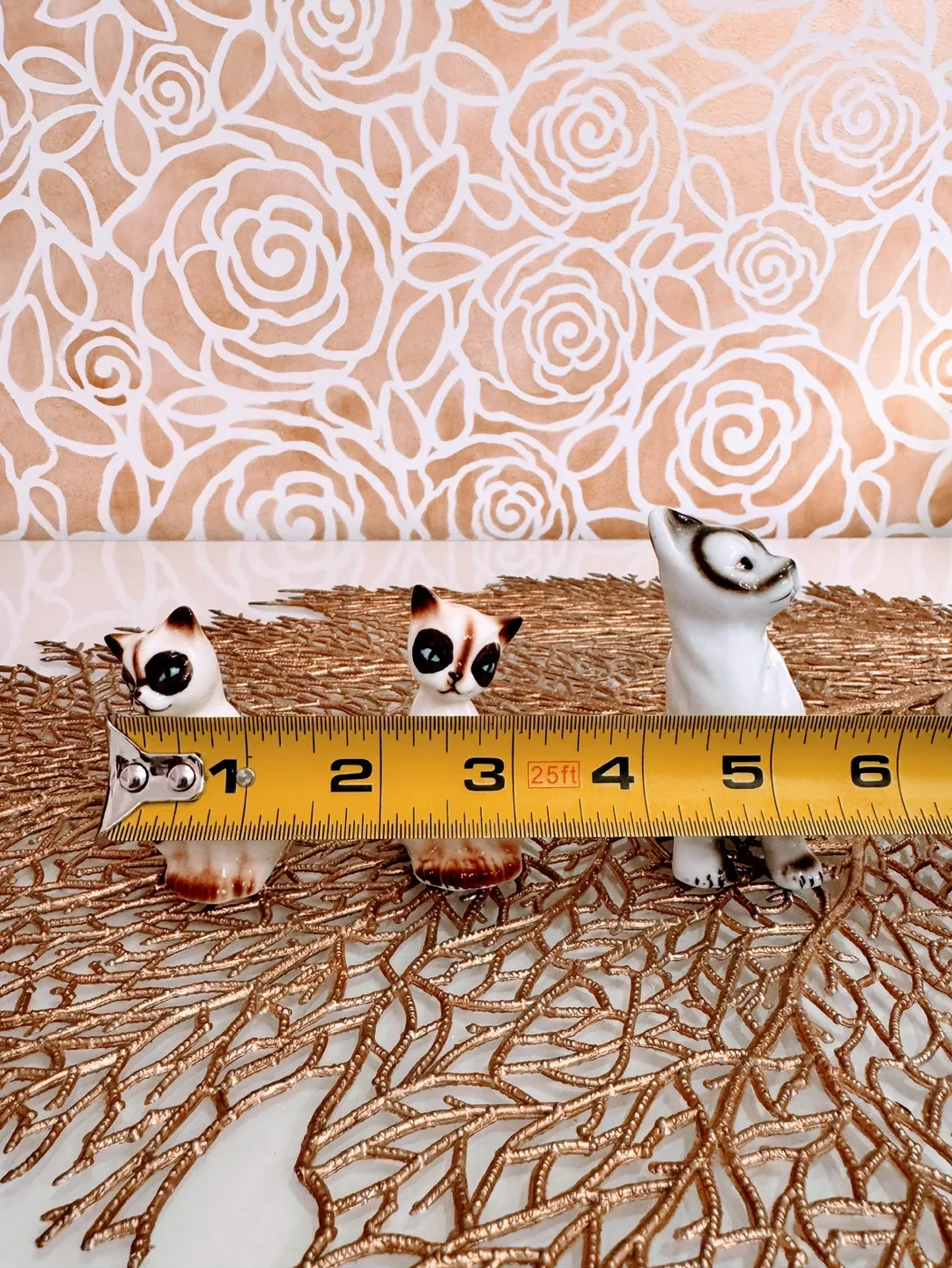 A Set of 3 Vintage Siamese Cat Figurines n Shakers, Chocolate image indicator(8)